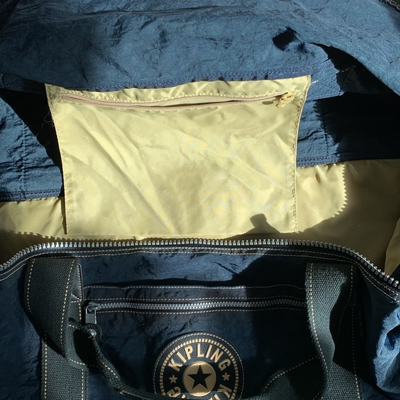 Kipling Duffle Bag Adjustable Removable Strap w/ Dual Carry Handles Zip Pockets - Picture 4 of 6